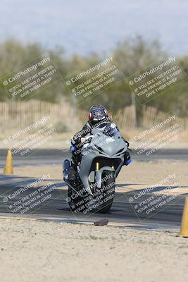 media/Jan-15-2026-Racers Edge (Thu) [[dfebeb70ab]]/2-A Group/Session 5 Turn 2/